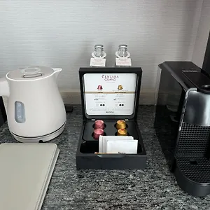 Centara Grand 5*, Osaka Giappone