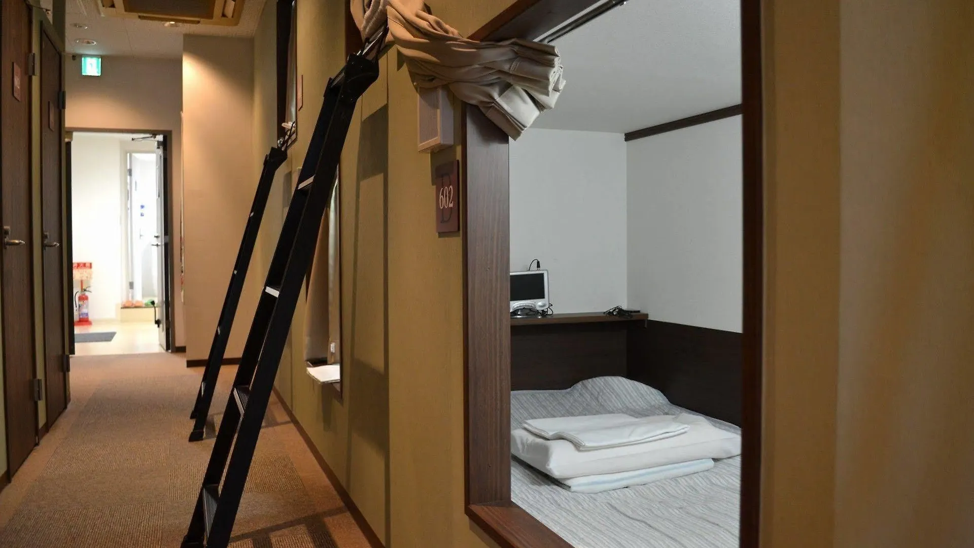 1 Night 1980 Hostel Tokyo Asakusa Simple Stay Hotel Cápsula
